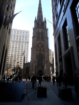Trinity Church vista da Wall Street